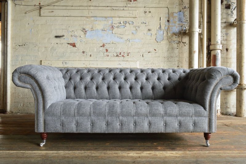 Chesterfield Design Luxus Polster Sofa Couch Sitz Garnitur Leder Textil