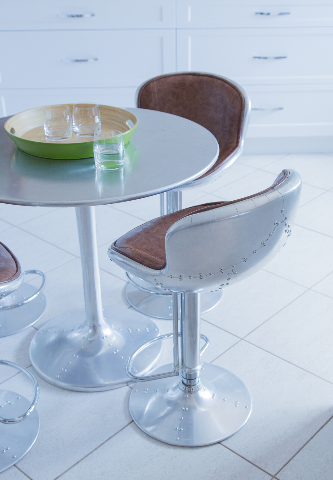 Hocker Barhocker Sessel Stuhl Bar Tresen Einrichtung aviator Aluminium Stühle