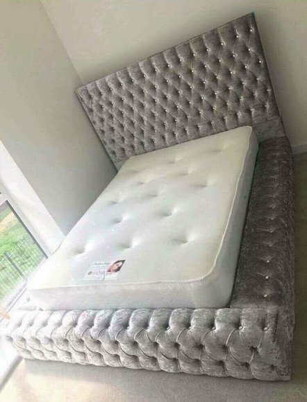 Klassischer Englischer Stil Bett Doppel Textil Chesterfield Betten 160x200cm