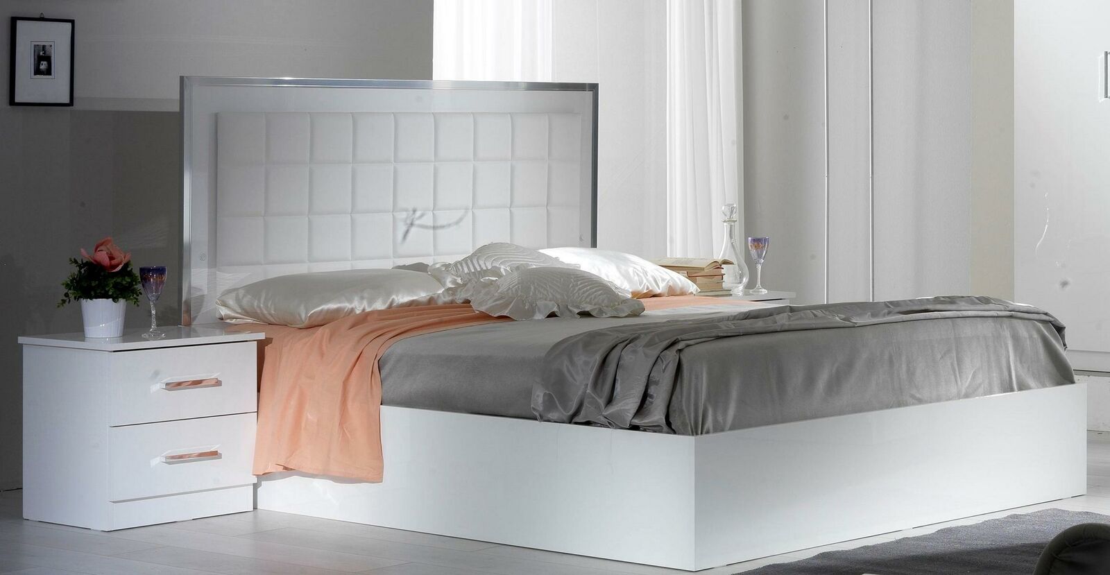 Bett 2x Nachttisch 3 tlg. Schlafzimmer Set Design Modern Luxus Betten