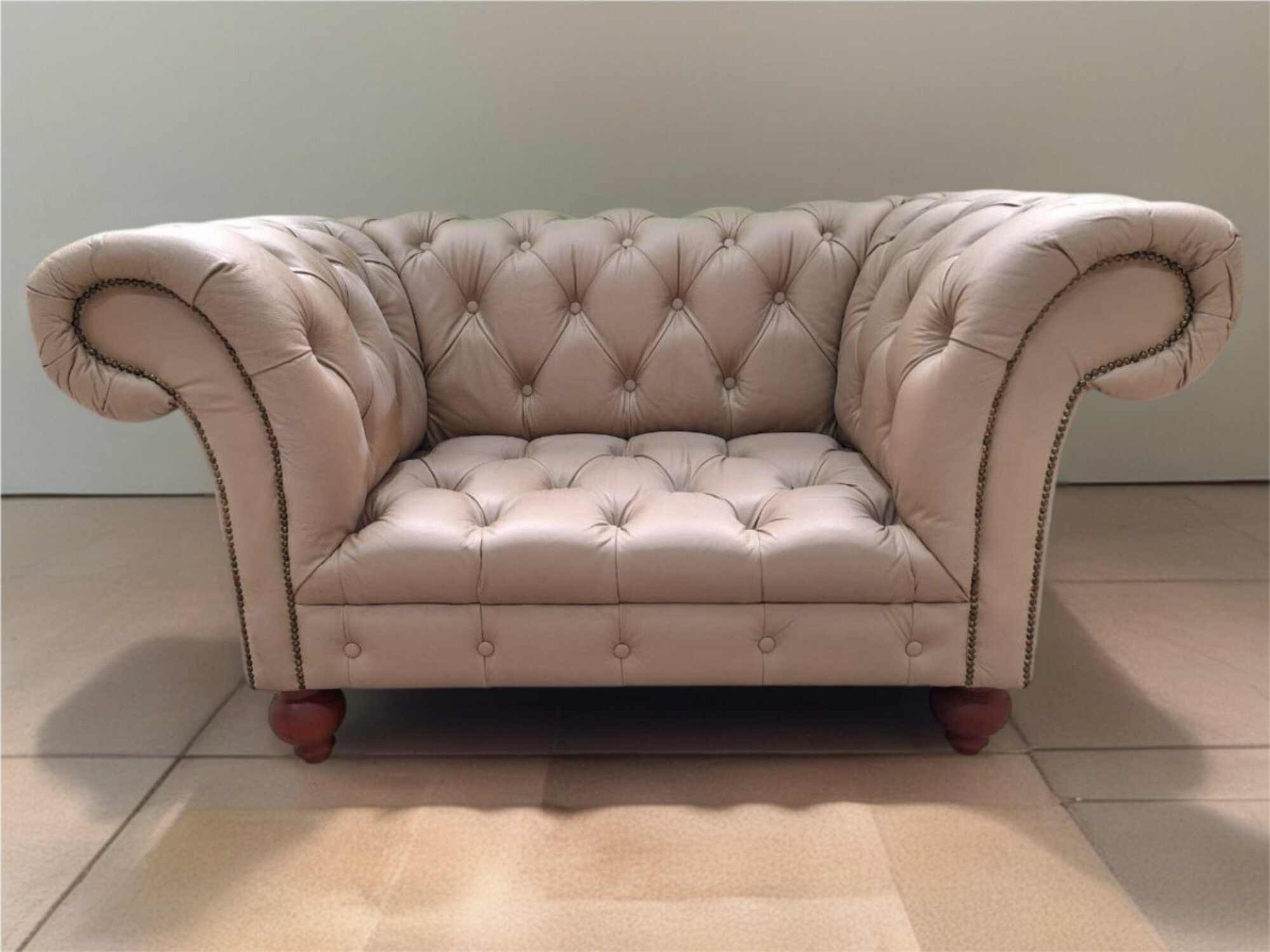 Komfortabler Designer-Relaxstuhl, 1-Sitzer, ideal für TV und Entspannung Sofort