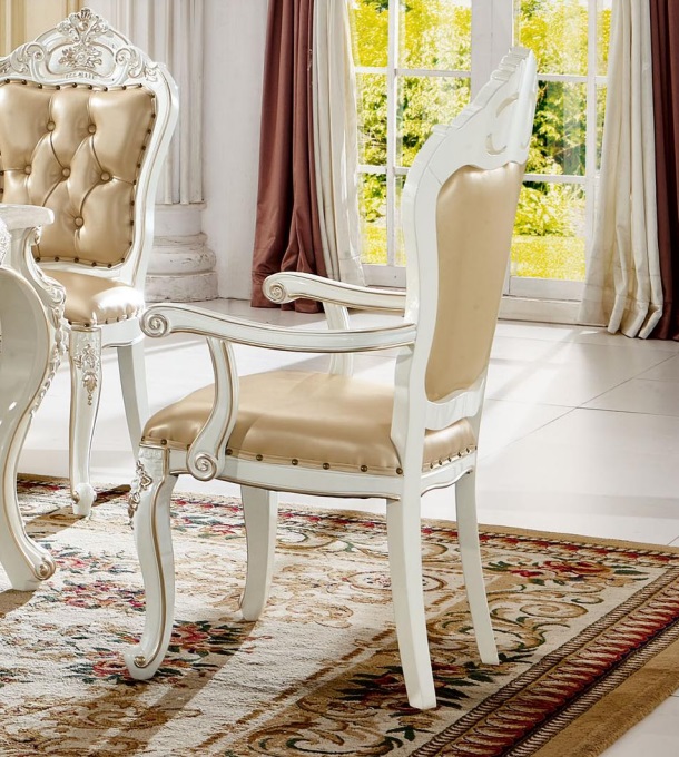 Klassischer Essszimmer Stuhl Möbel Lehnstuhl Barock Sessel Design Stühle