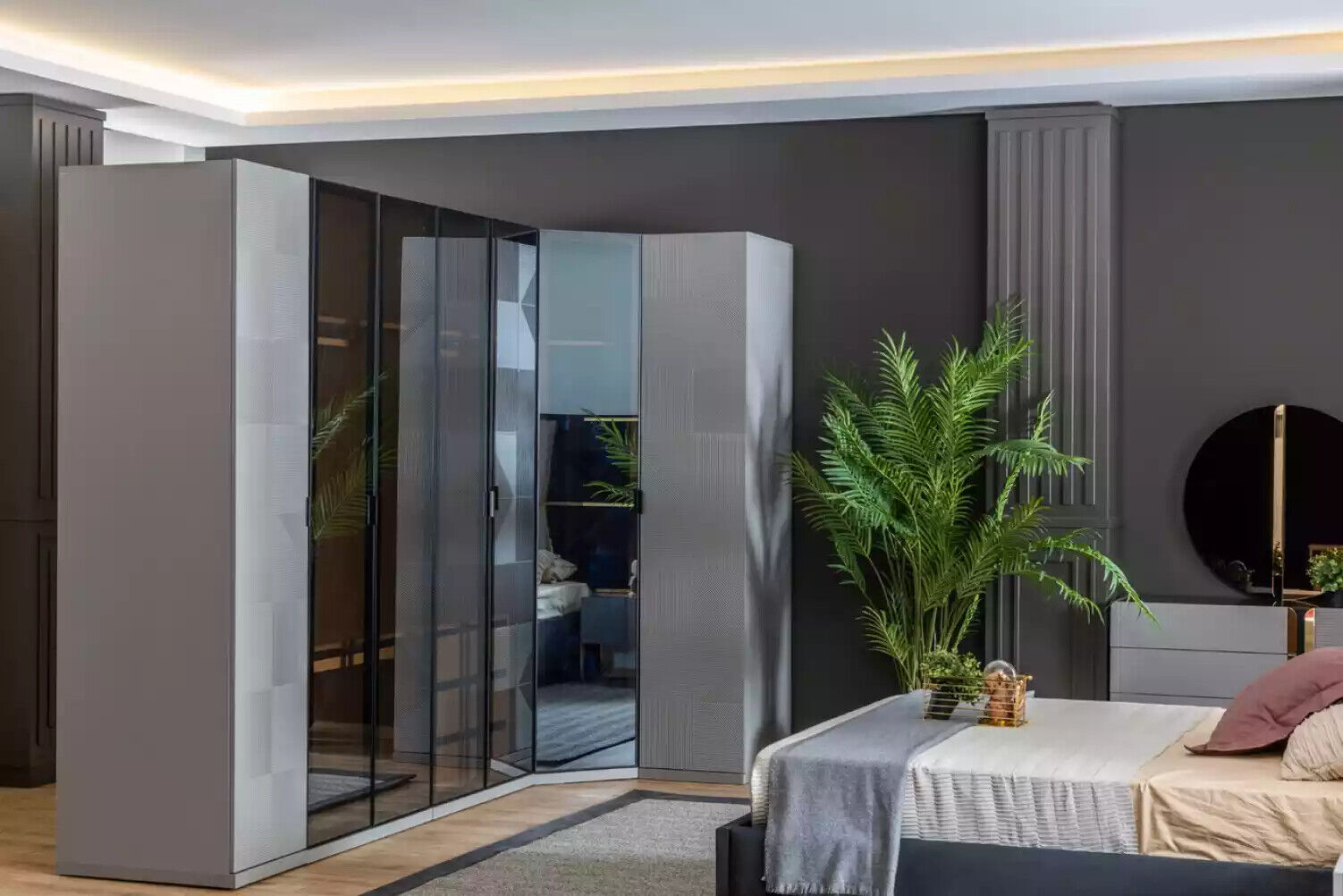 Eckschrank Kleiderschrank Schrank Luxus Holz Design Möbel Schlafzimmer Grau