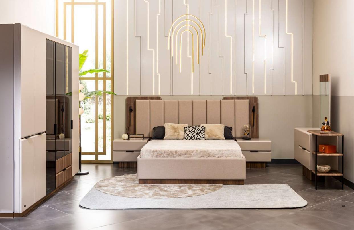 Doppelbett Garnitur Nachttische Beige Stoff 5tlg Schmink Schrank Bett