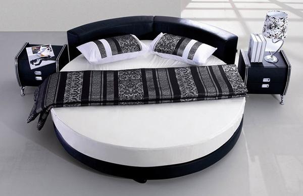 Rundes schwarzes Bett mit modernem Design eleganten Details und Schlafsofa