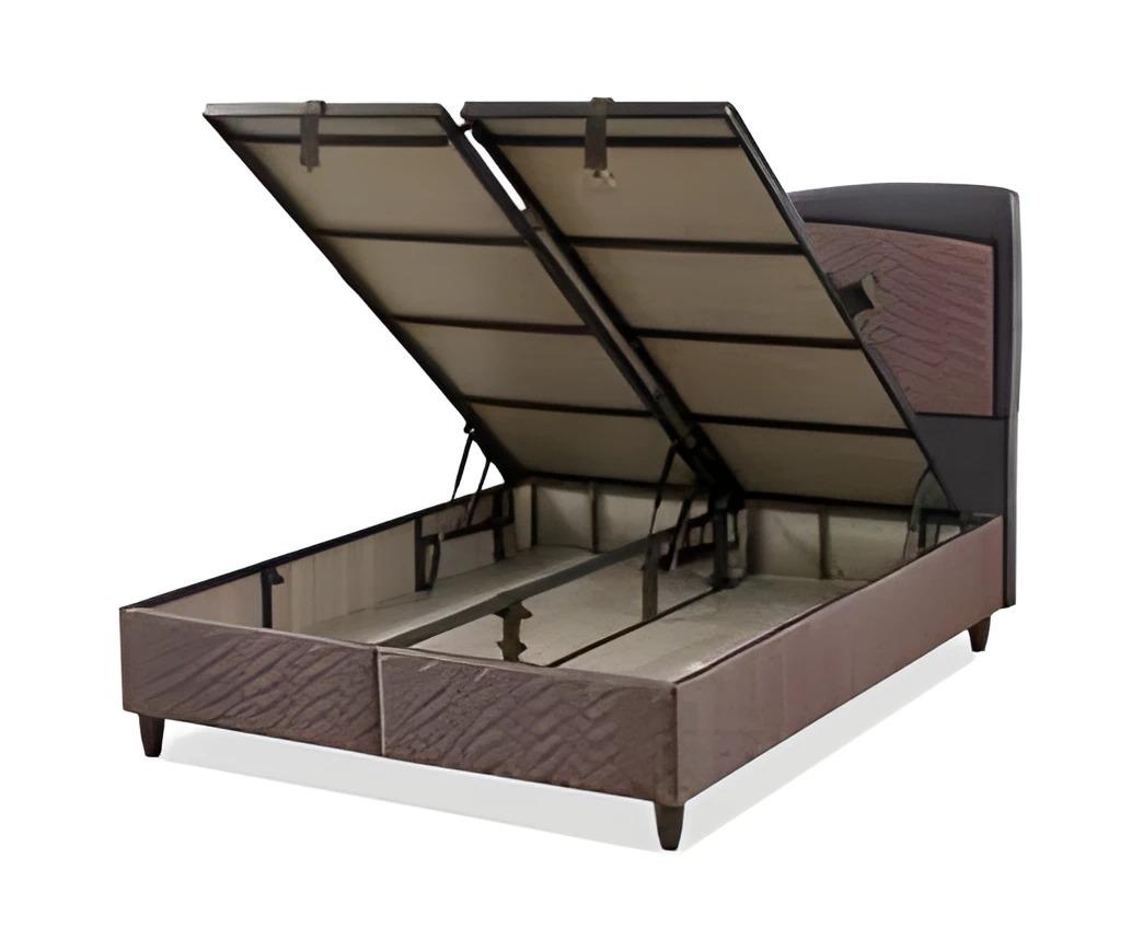 Braunes modernes Bett aus Holz und Textil