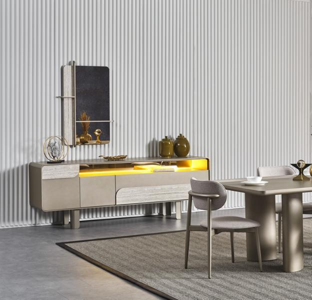 Elegante Beigefarbene Holzkonsole mit Spiegel in Stilvollem Design