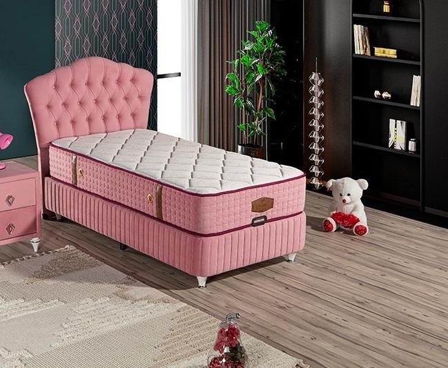 Rosa Bett mit Matratze aus Textil und Holz modern