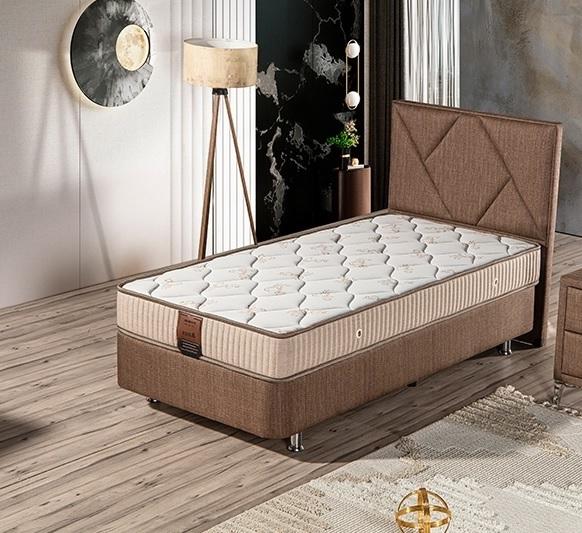 Elegantes braunes Bett mit Matratze aus Textil und Edelstahl