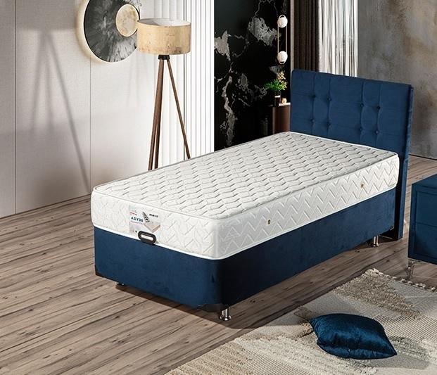 Blaues Bett mit Matratze aus Textil und Edelstahl