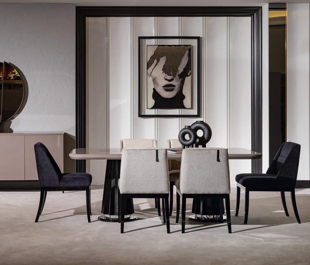 Moderner Esstisch aus Holz in Beige mit zeitlosem Design