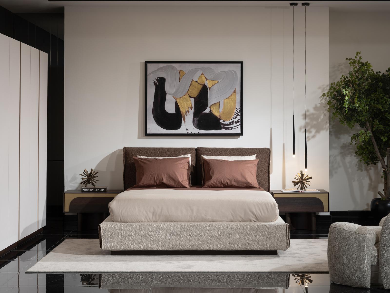 Elegantes Schlafzimmer Set Braun Holz Textil mit Bett und Nachttischen