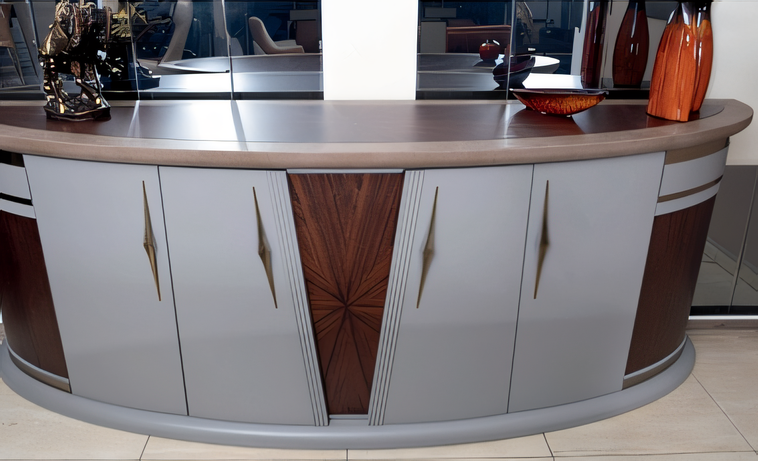 Elegante braune Holz-Konsole im modernen Design