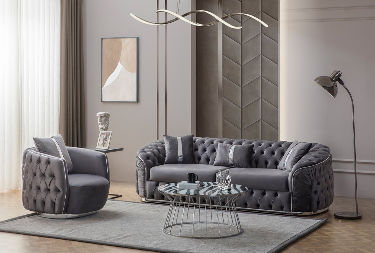 Das Sofa mit Sessel ergänzt die Einrichtung mit Ästhetik und Stil.