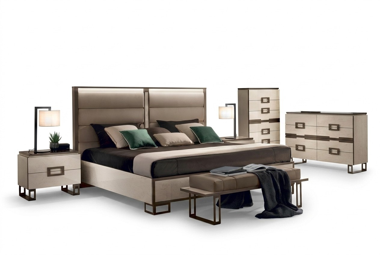 Bett Polster Klassische Doppelbett 180x200cm Holz Hotel Betten Schlafzimmer Neu