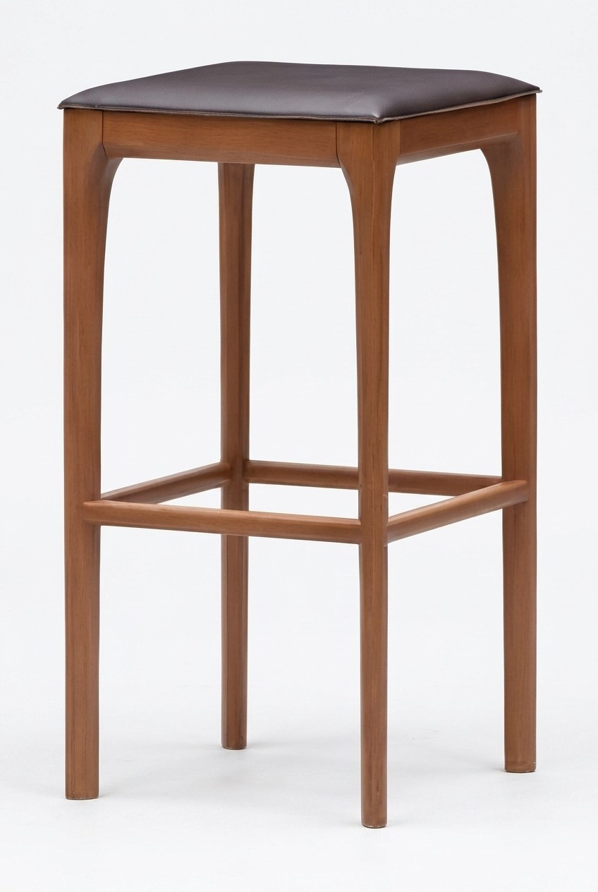 Brauner Holzstuhl im eleganten Design für Zuhause