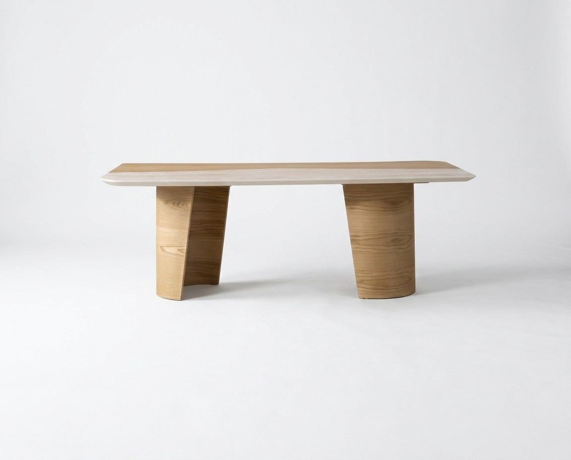 Eleganter brauner Couchtisch aus Holz im modernen Stil