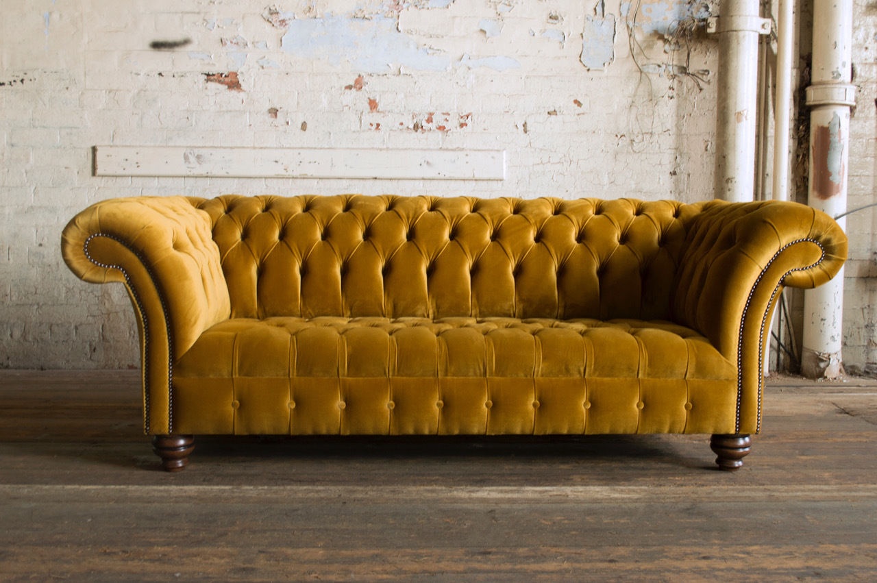 Chesterfield Design Luxus Polster Sofa Couch Sitz Garnitur Leder Textil
