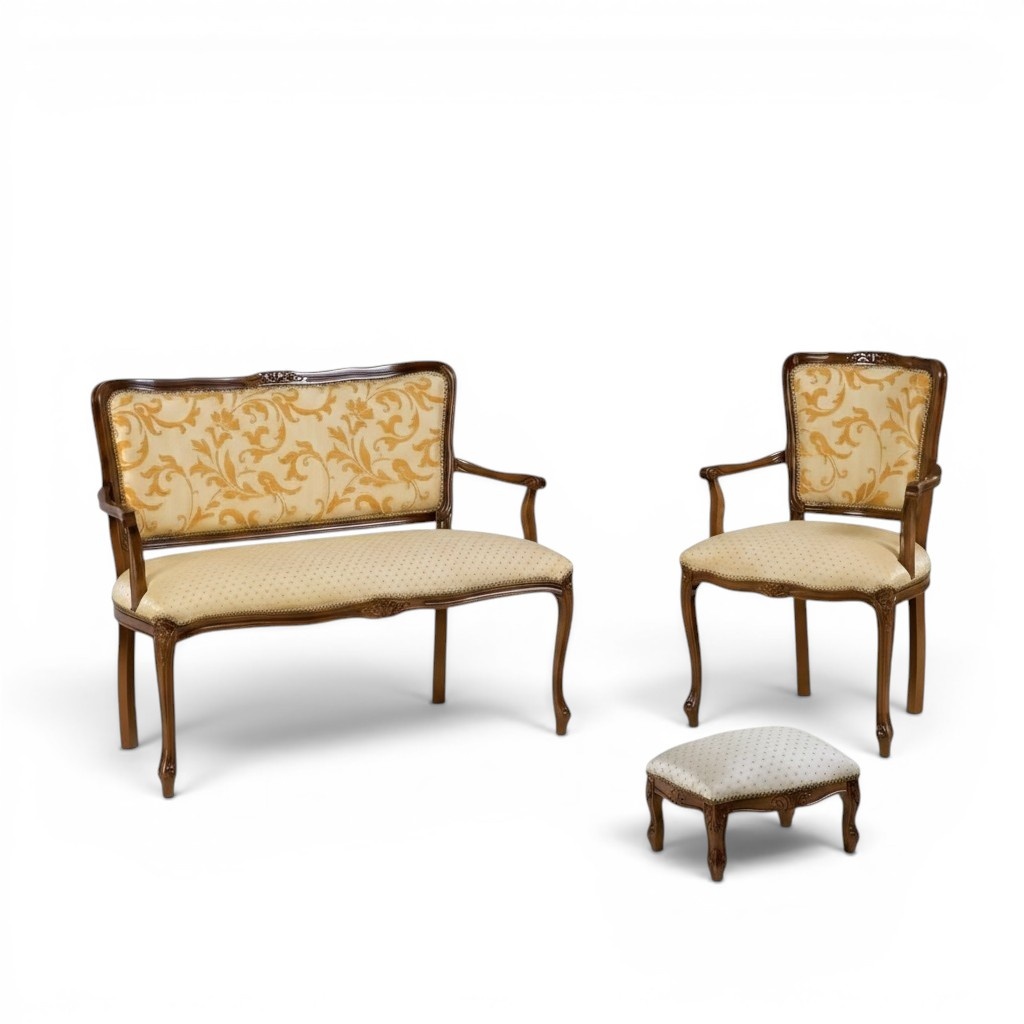 Klassische Sitzgarnitur Polstermöbel Designe Sitzbank Hocker Stühle