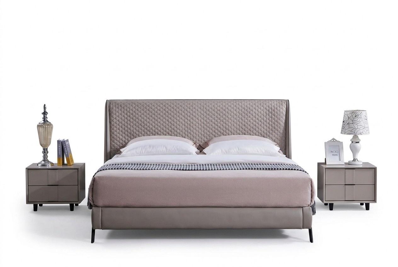 Komplettes Schlafzimmer Set Bett 2x Nachttisch 3 tlg. Sets Designer Luxus Betten.