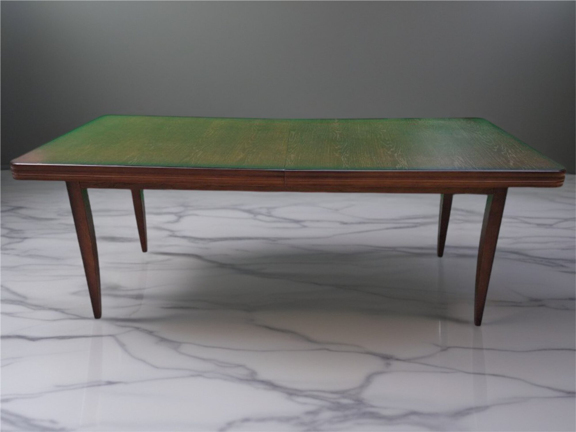 Moderner Esstisch in Braun – elegantes Design für ein stilvolles Esszimmer Sofort