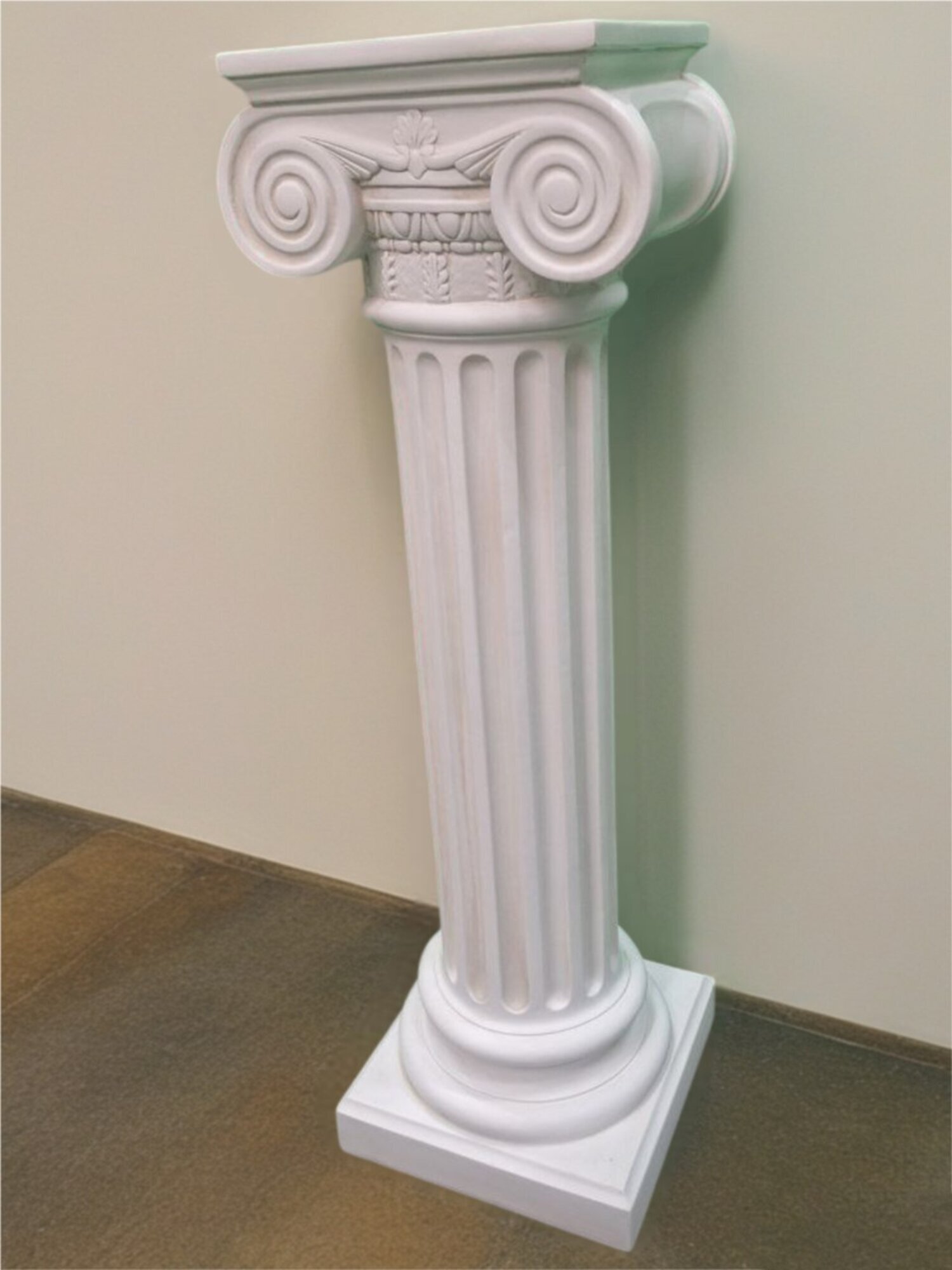 Elegante Kolumne mit Ablage – für Blumen und Wohnaccessoires Sofort