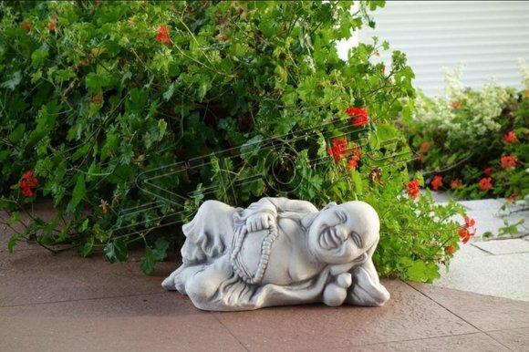 Buddha Skulptur in Steinoptik. Große Skulptur für Garten und Wohnbereich