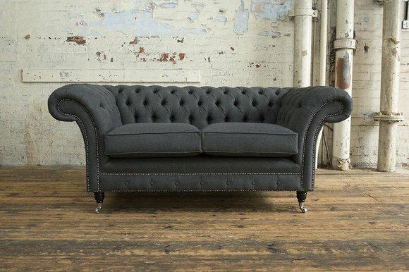 Luxus 2 Sitzer Couch Polster Sofa Textil Stoff Couchen Chesterfield Garnitur Neu