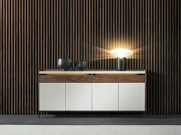 Design Kommode Anrichte Side Lowboard Schrank Regal Luxus Beleuchtet