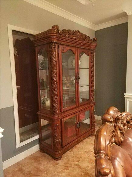 Edle Vitrine Antik Stil Barock Rokoko Schrank Schaufenster Wohnzimmer