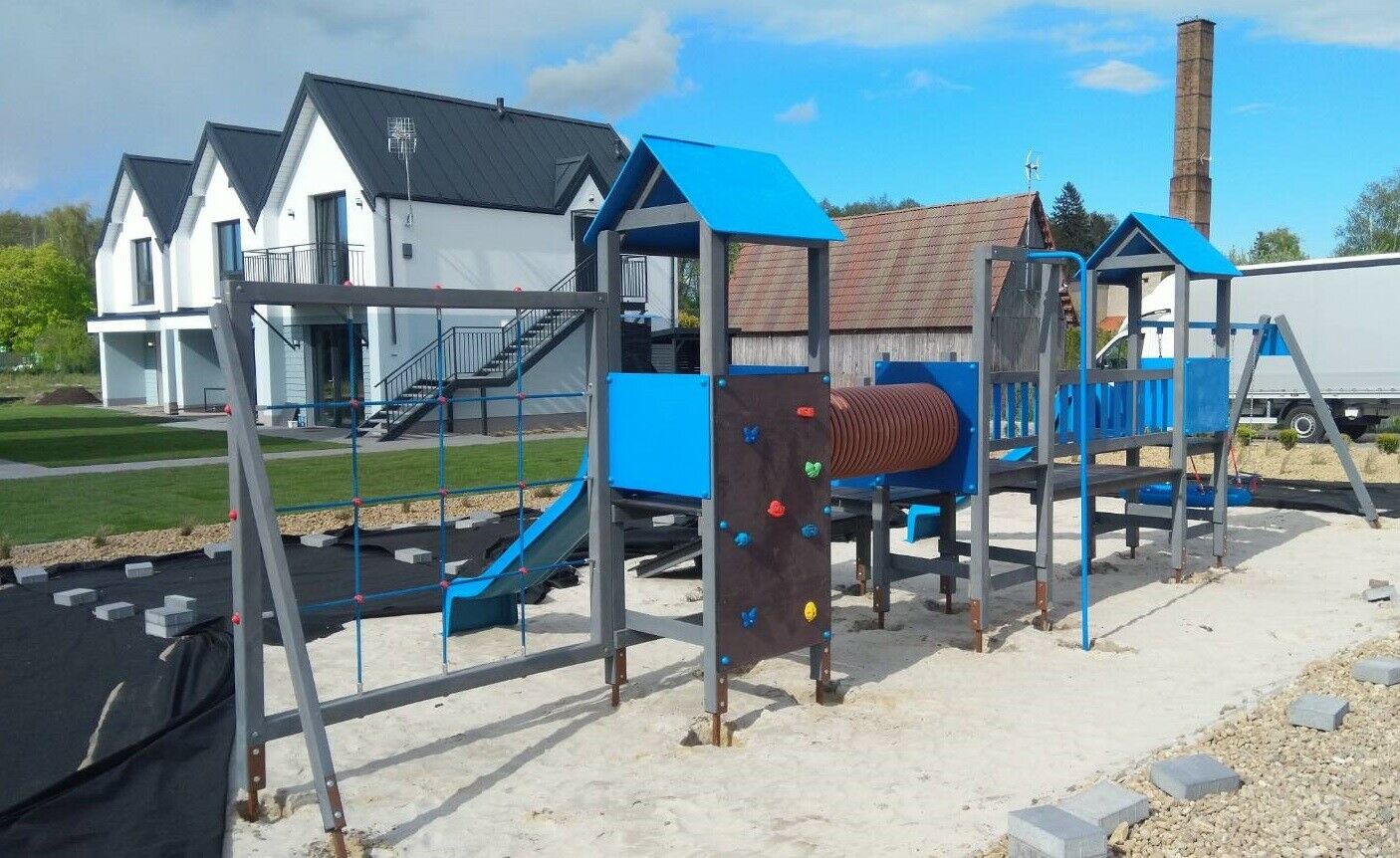 Kinder Spielplatz Spiel Gerät Haus Anlage Maßfertigung Abteuer Spielplätze