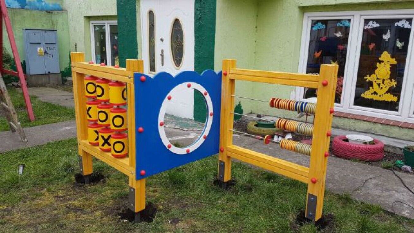 Pädagogische Arcade Tafel Nullen und Kreuze Abakus Bullauge Spielplatz