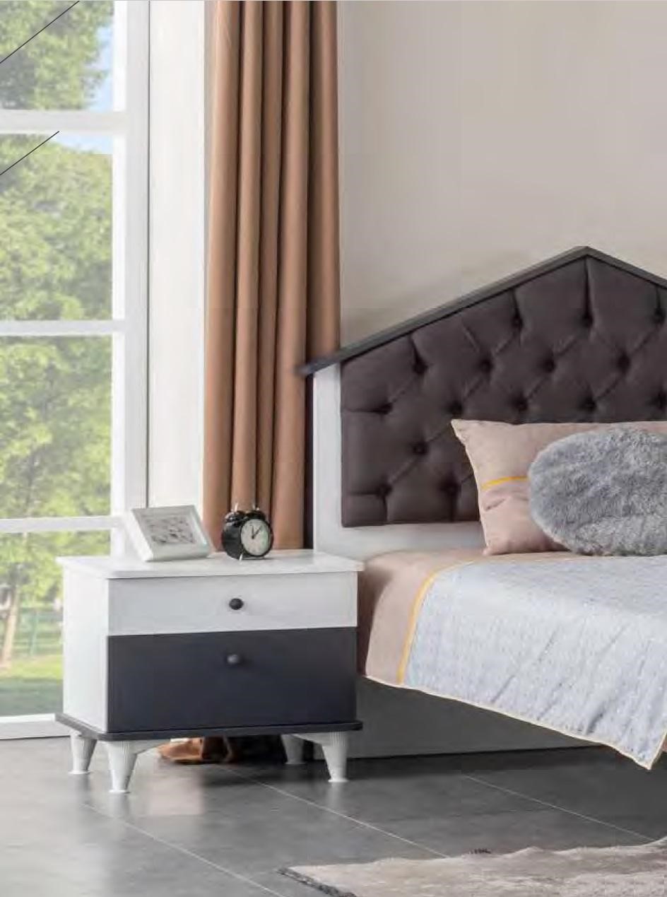 Nachttisch mit Schubladen Jugendliche Stil Design Möbel Schlafzimmer Modern Neu