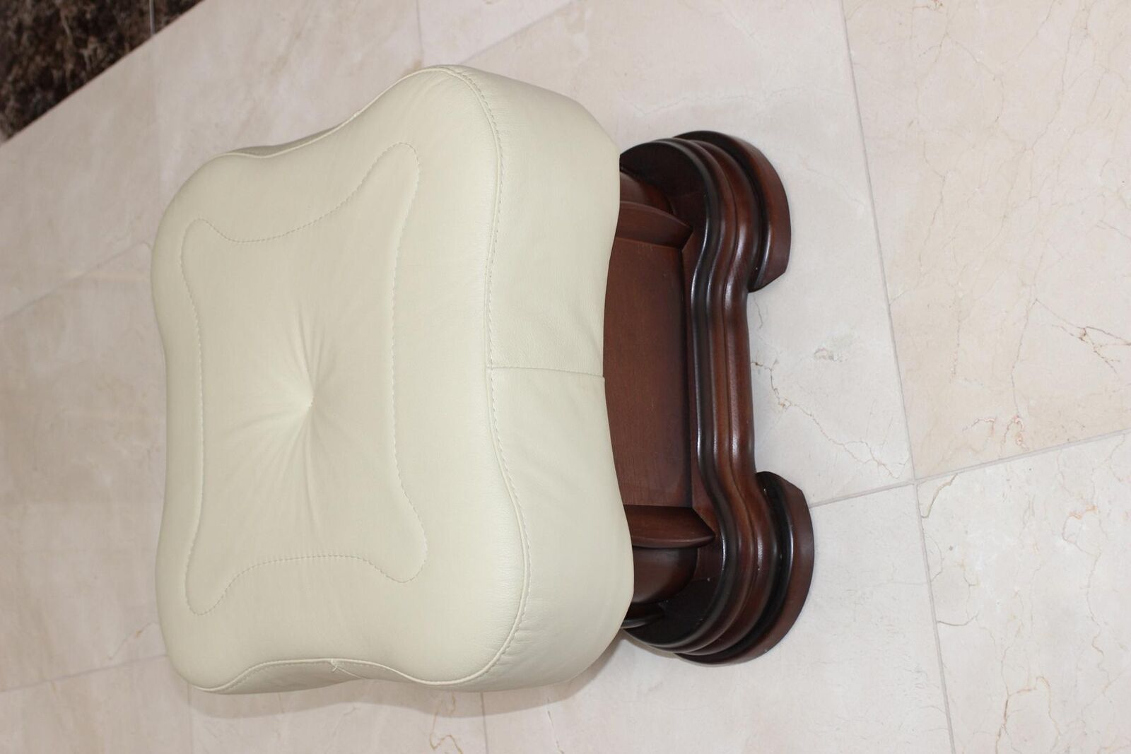 Klassischer Leder Fußhocker Hocker Echtes Beige Braun Holz 50x50 Sofort