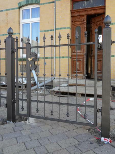 Garten Pforte Haus Tor Eingangs Tür Schmiedeeisen Maßanfertigung Eisen Tore M365