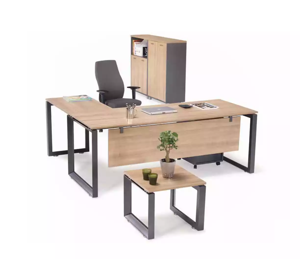 Exklusive Büromöbel Eckschreibtisch Kommode Couchtisch 2x Aktenschränke