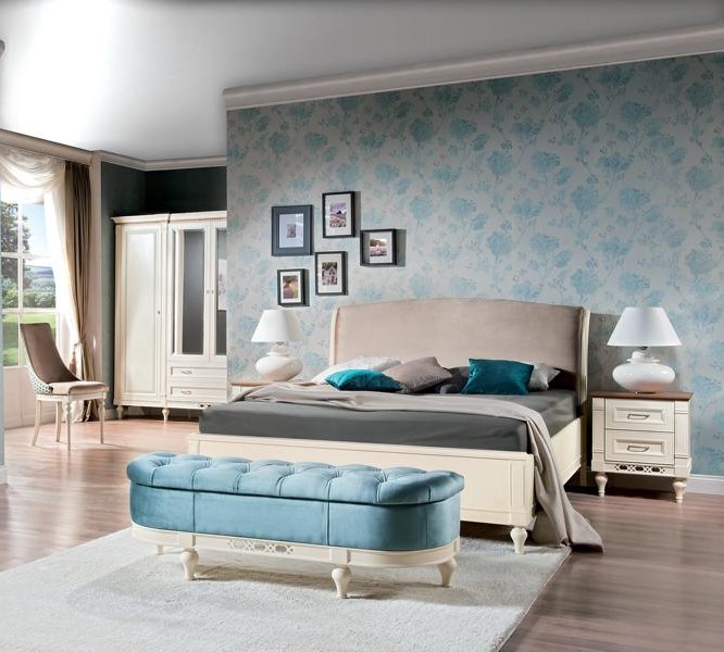 Schlafzimmer Set 4tlg Bett mit 2x Nachttische Stilvoller Bank Komplett