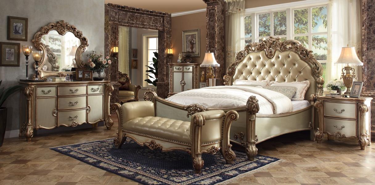 Luxus Klassisch Schlafzimmer Bett Nachttische Schminktisch Spiegel Bank