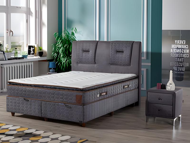 Luxuriöses Bettgestell mit elegantem Design und hochwertiger Polsterung