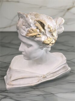 Elegante Dekorations Büste in klassischem Weiß mit goldenen Akzenten Sofort