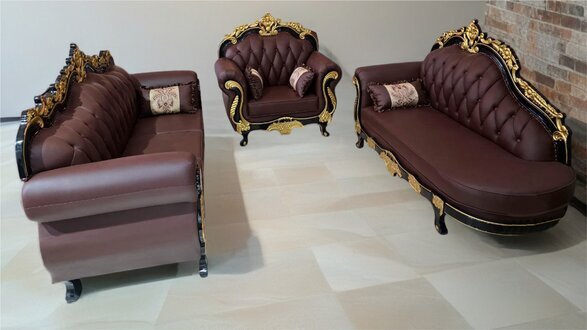 Designer-Luxus-Polstermöbelset für das Wohnzimmer in Braun- und Goldfarben Sofort