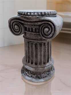 Dekorative Säule im griechischen Stil, schwarz lackiert Sofort