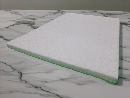 Hochwertige Matratze die eine ideale Körperunterstützung bietet Sofort