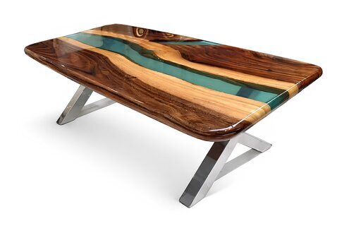 Couchtisch – ein einzigartiges Möbelstück aus gegossenem Harz Sofort