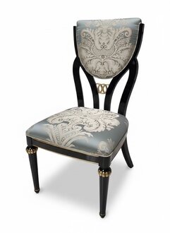 Desigerstnuhl – Samt und Naturholz, robust und bequem Sofort