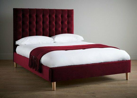 Rotes Luxus Samt Textil Bett Doppel Design Chesterfield Klassische Betten