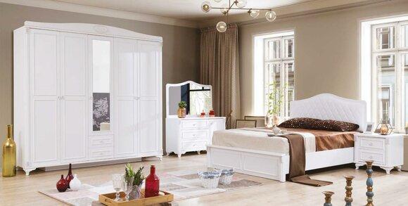 Luxus Schlafzimmer Set 4tlg. Bett 2 Nachttische Kommode Landhaus Möbel
