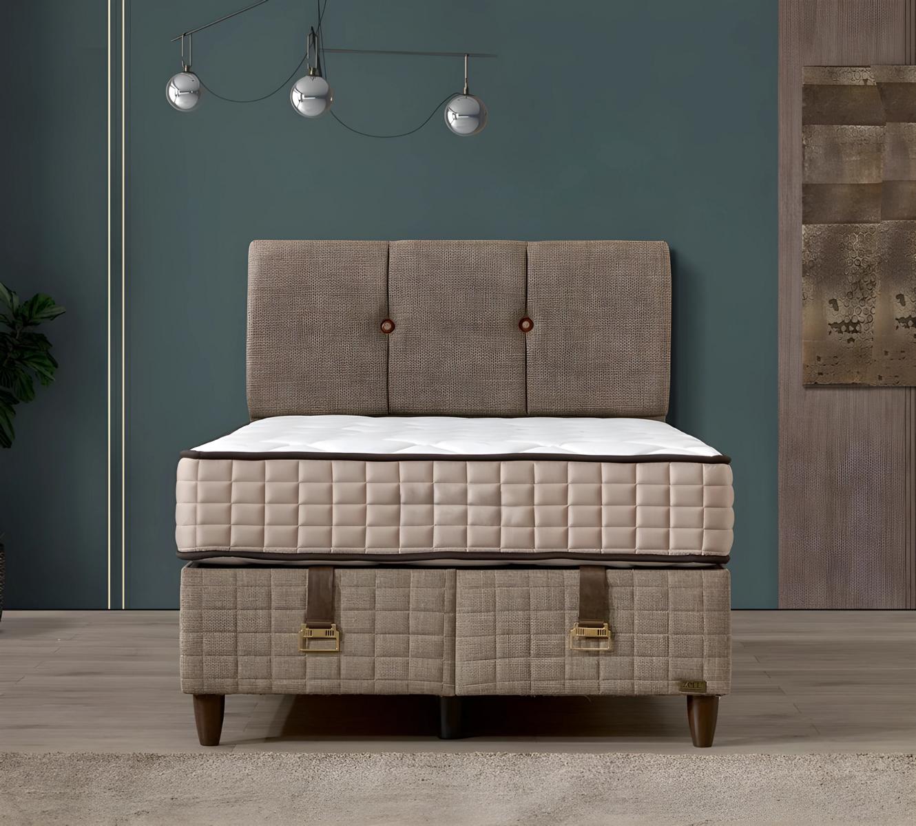 Elegantes braunes Bett mit Matratze aus Holz und Textil