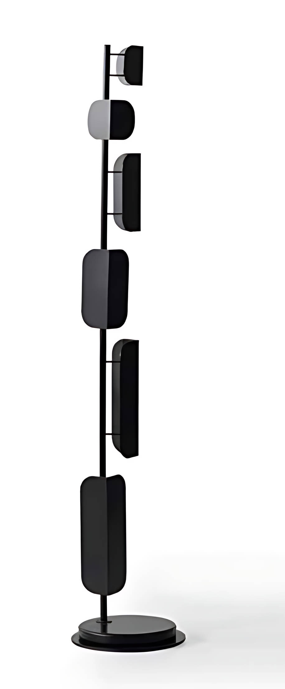 Elegante Stehlampe mit edlem Schirm für gemütliche Beleuchtung Vintage Lampe