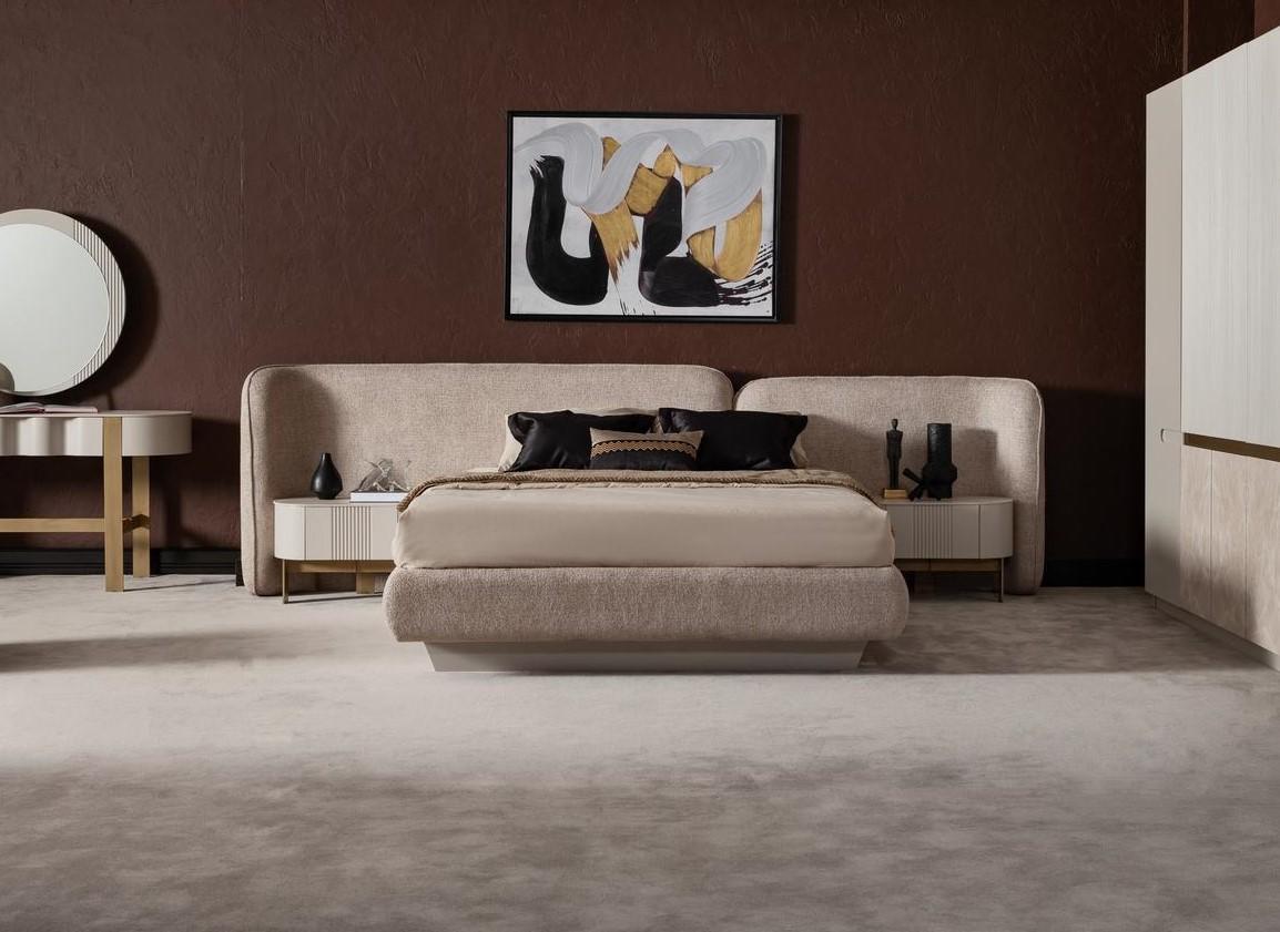 Elegantes Beiges 3-teiliges Schlafzimmer-Set aus Holz und Textil